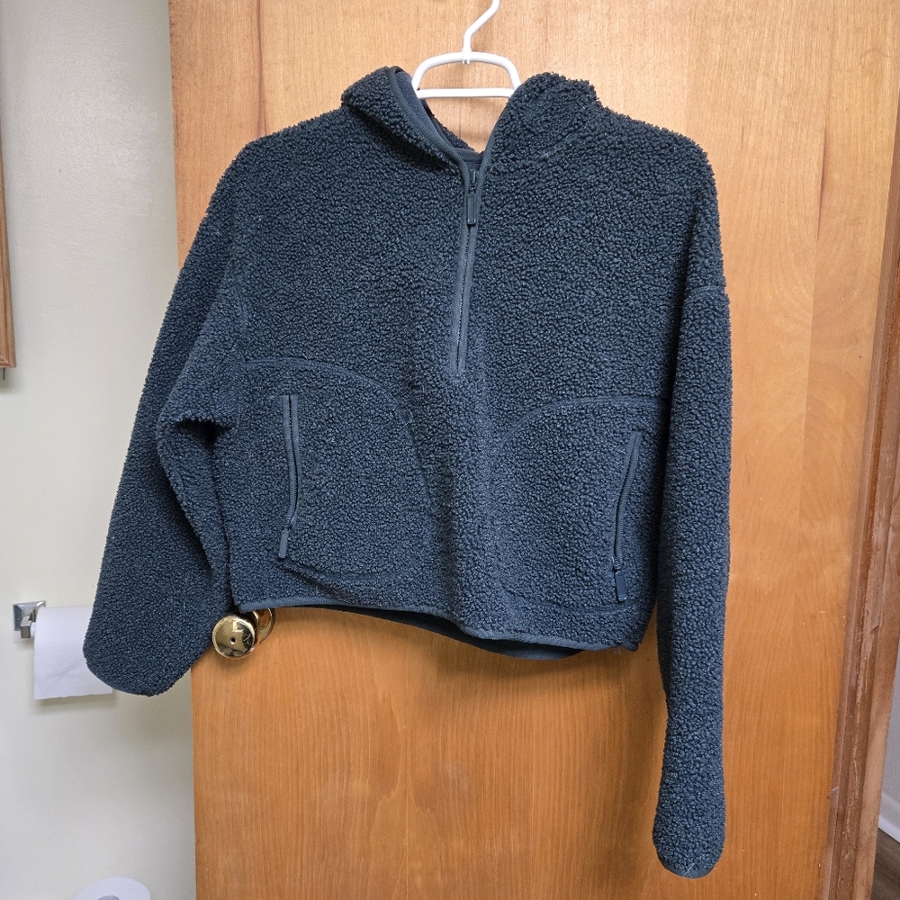 Uniqlo Dark Green Fleece Pullover